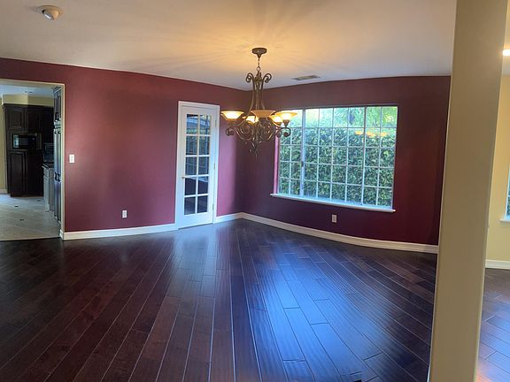 4th image of 24628 Apple St
