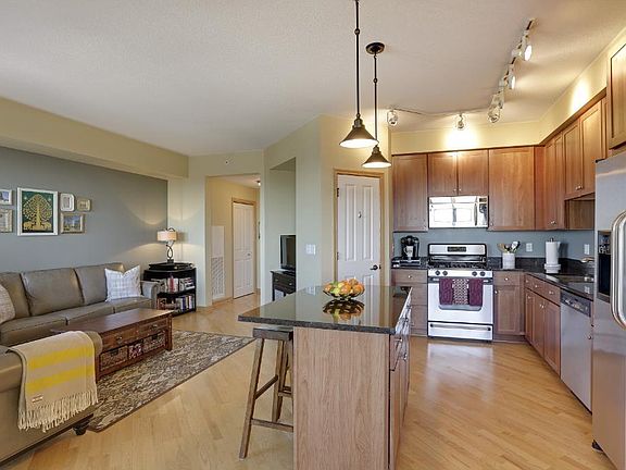 3rd image of 500 E Grant St APT 1706