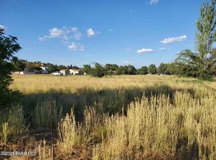 18628 S Joseph Hodge Rd, Peeples Valley, AZ 86332