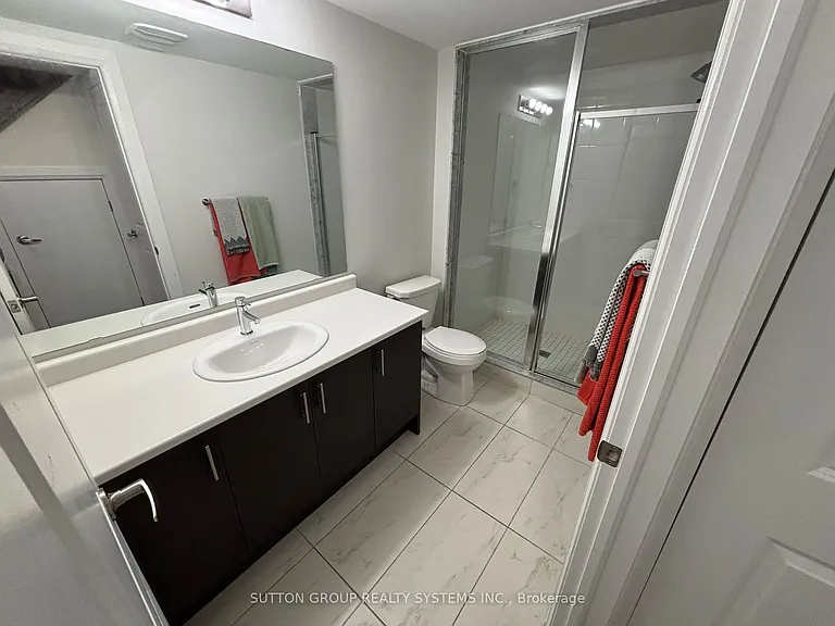 1774 A Lawrence Ave W #2 — Photo 13