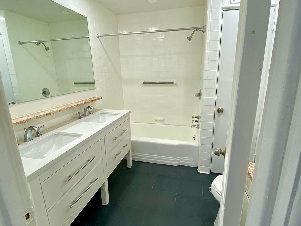 Large Bright Bathroom