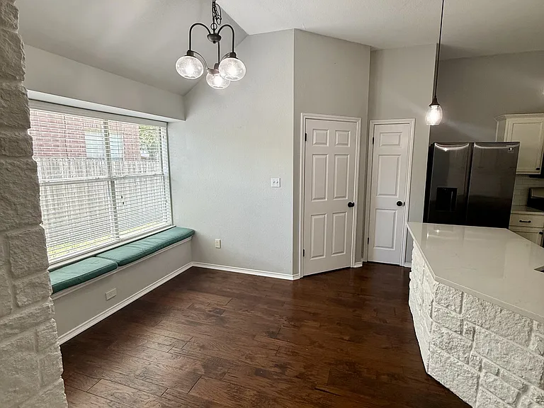 1713 Lantana Dr — Photo 7