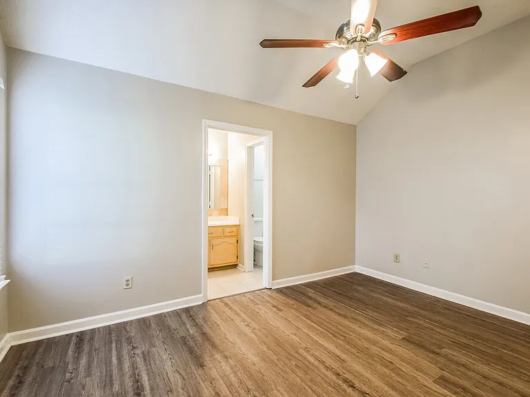 6926 Ginwood Cv — Photo 11