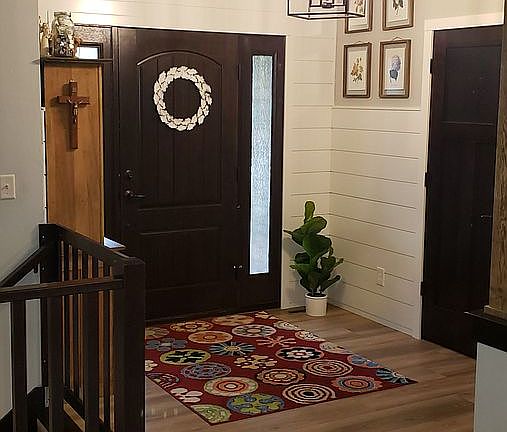 Foyer with coat closet