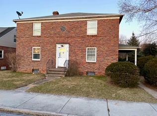 13 Monroe St FLOOR 2, Hanover, PA 17331