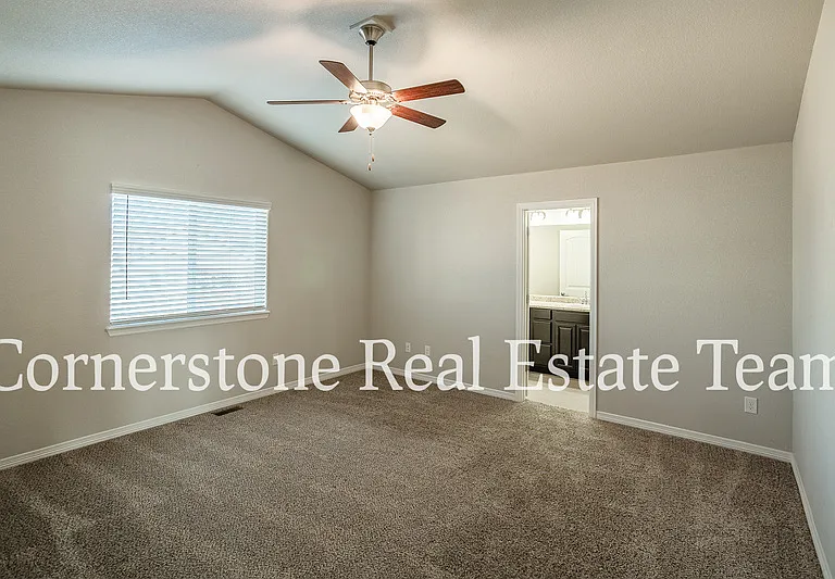 10758 Saco Dr — Photo 19