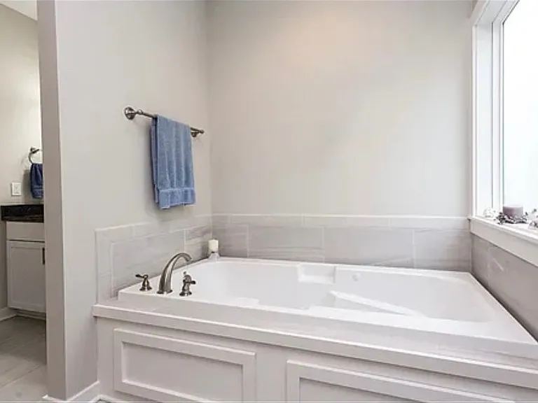 2714 NW 164th Ln — Photo 8
