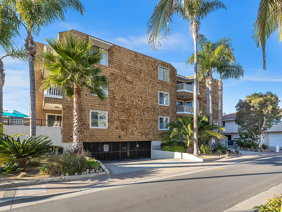 600 E Oceanfront #3A