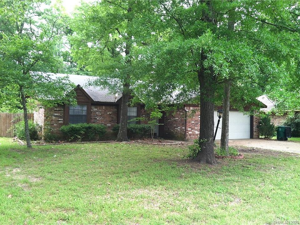 1st image of 218 Deerwood Ln