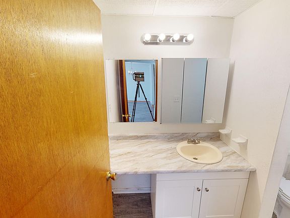4th image of 124 Chestnut St Unit 107