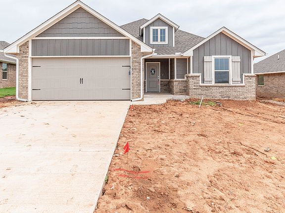 3rd image of 3825 Pettit Blvd