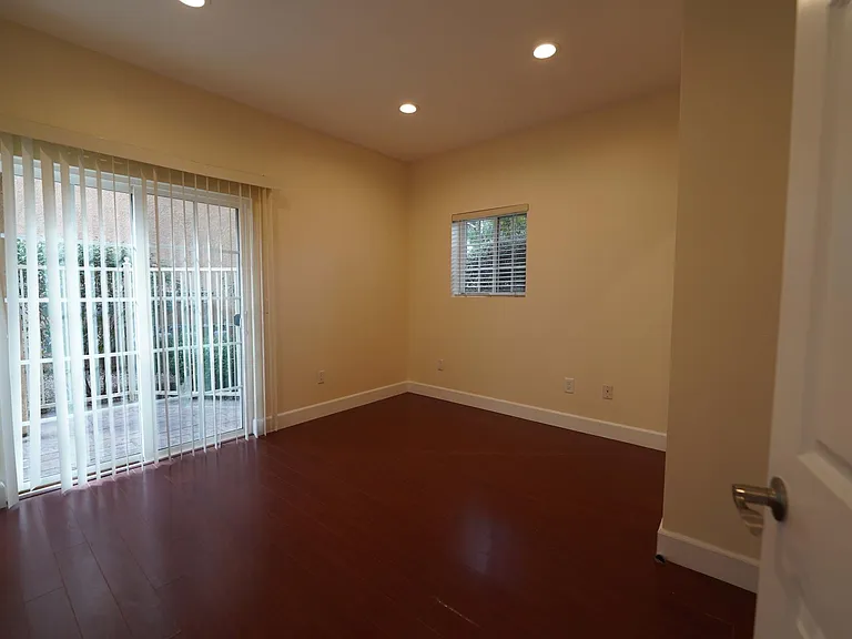 7056 Fulton St #3 — Photo 7