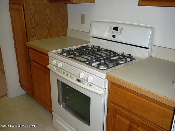 5th image of 1230A Thornbury Ln