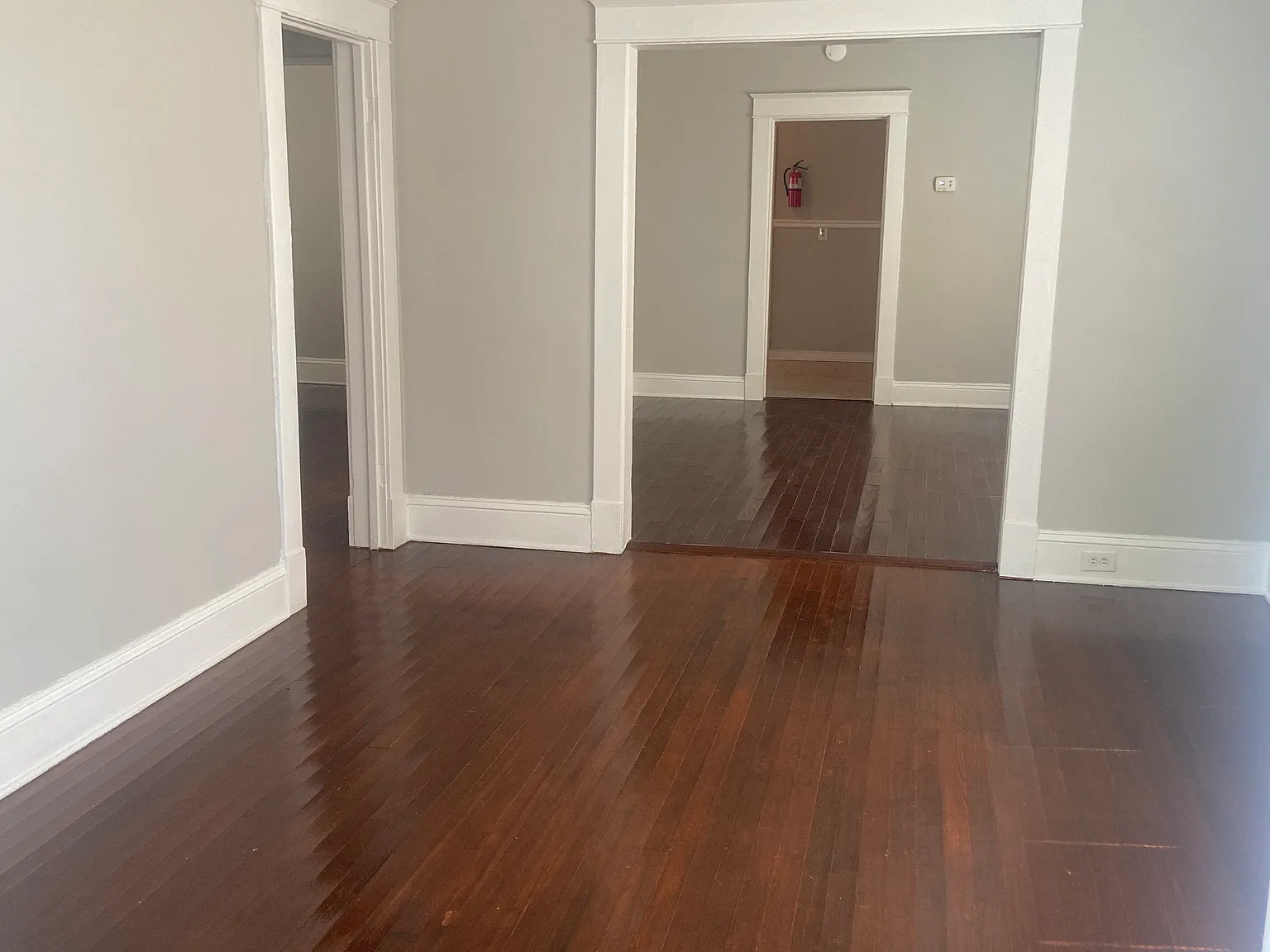 2 bed, 968 sqft, $1,250 — Photo 2