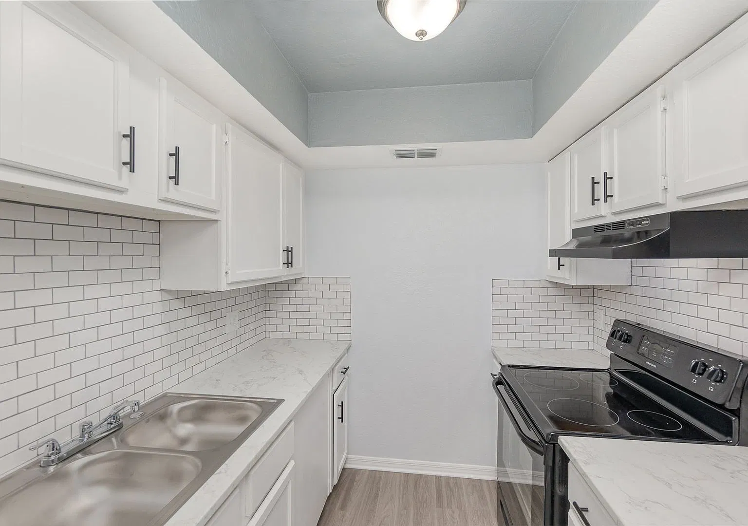1040 S Buena Vista Dr — Photo 1
