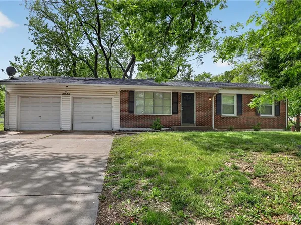 10535 Trask Dr, Saint Louis, MO 63136