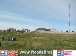 747 Linden Dr, Palmyra, NE 68418