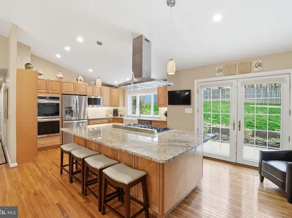 1821 Briggs Rd, Silver Spring, MD 20906