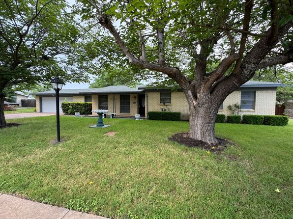 605 Bellaire Dr