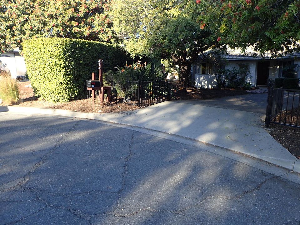 1st image of 474 Vaquero Ln