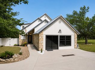 400 N Laurelwood Dr, Austin, TX 78733