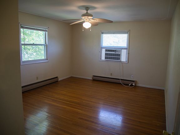 4th image of 855 N Madison Ave APT 4