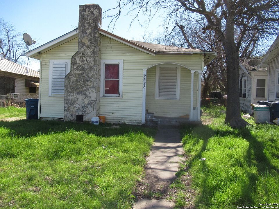 1st image of 2528 E HOUSTON ST