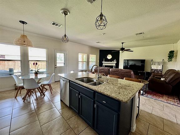 5th image of 4320 Chestnut Meadows Bnd