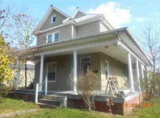 136 Rotary Rd, Huntington, WV 25705