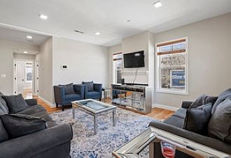 5th image of 14 Williams St Unit 2