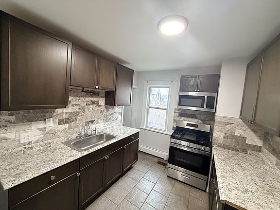 2nd image of 1769 Park Ave APT 1
