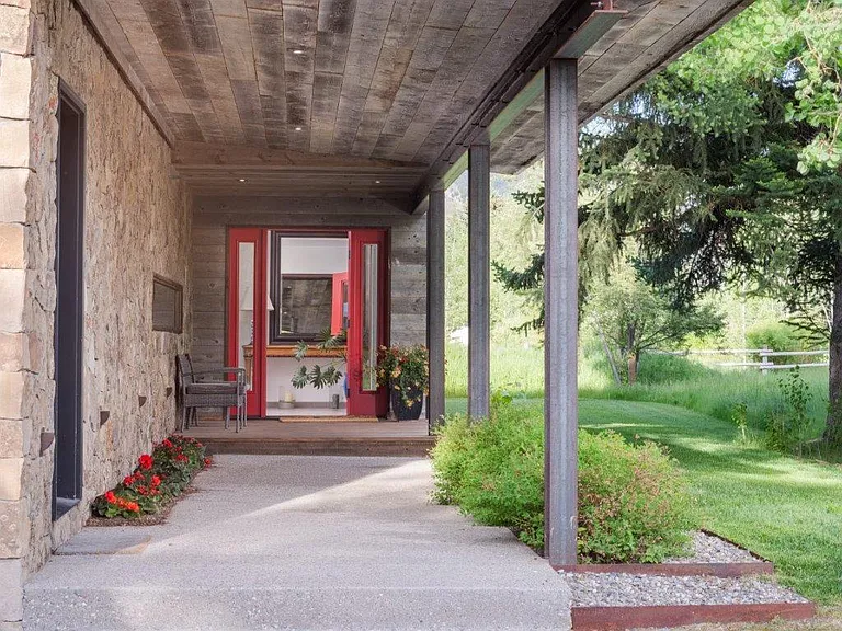 2455 Grand Teton Cir — Photo 24