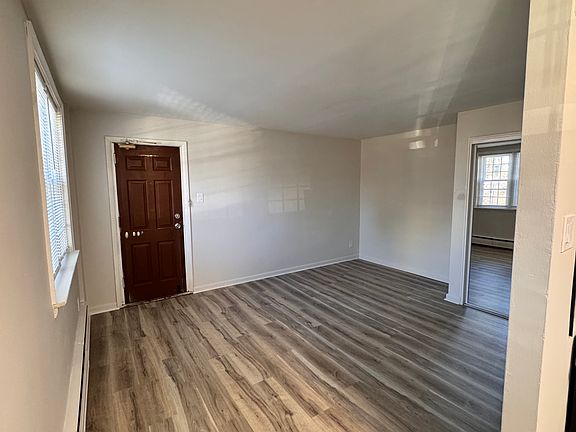4th image of 8033 Elberon Ave #D