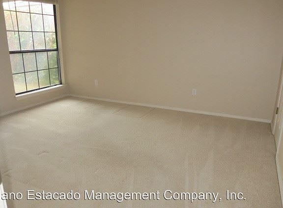 3rd image of 4105 Seville Dr