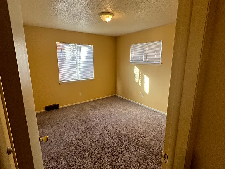 8020 Campbell St — Photo 13