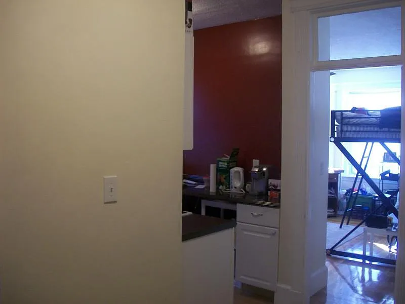 2 bed, 700 sqft, $3,300 — Photo 3