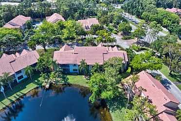 Home For Sale In Coach Houses Of Town Place