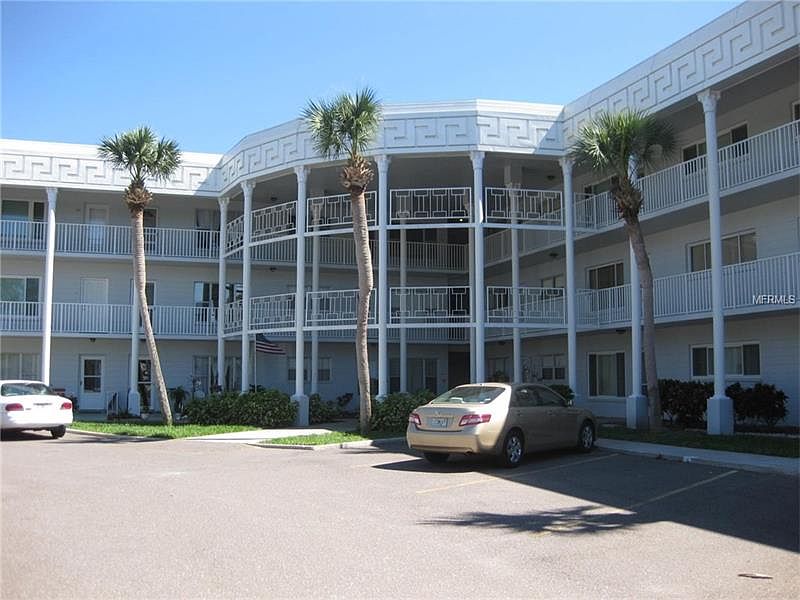 1st image of 2449 Columbia Dr APT 21