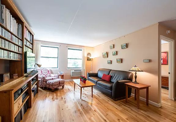 4th image of 1901 Madison Ave APT 328