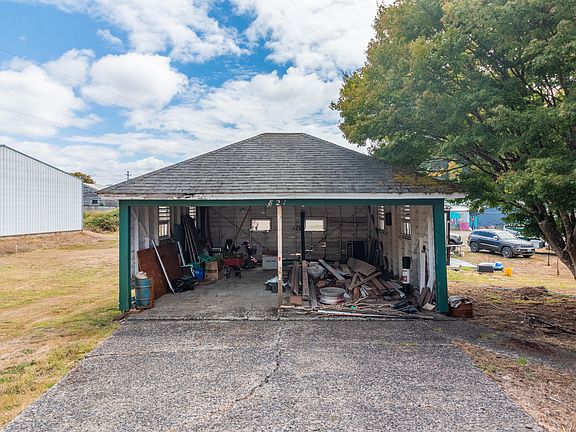 5th image of 821 NW 5th St