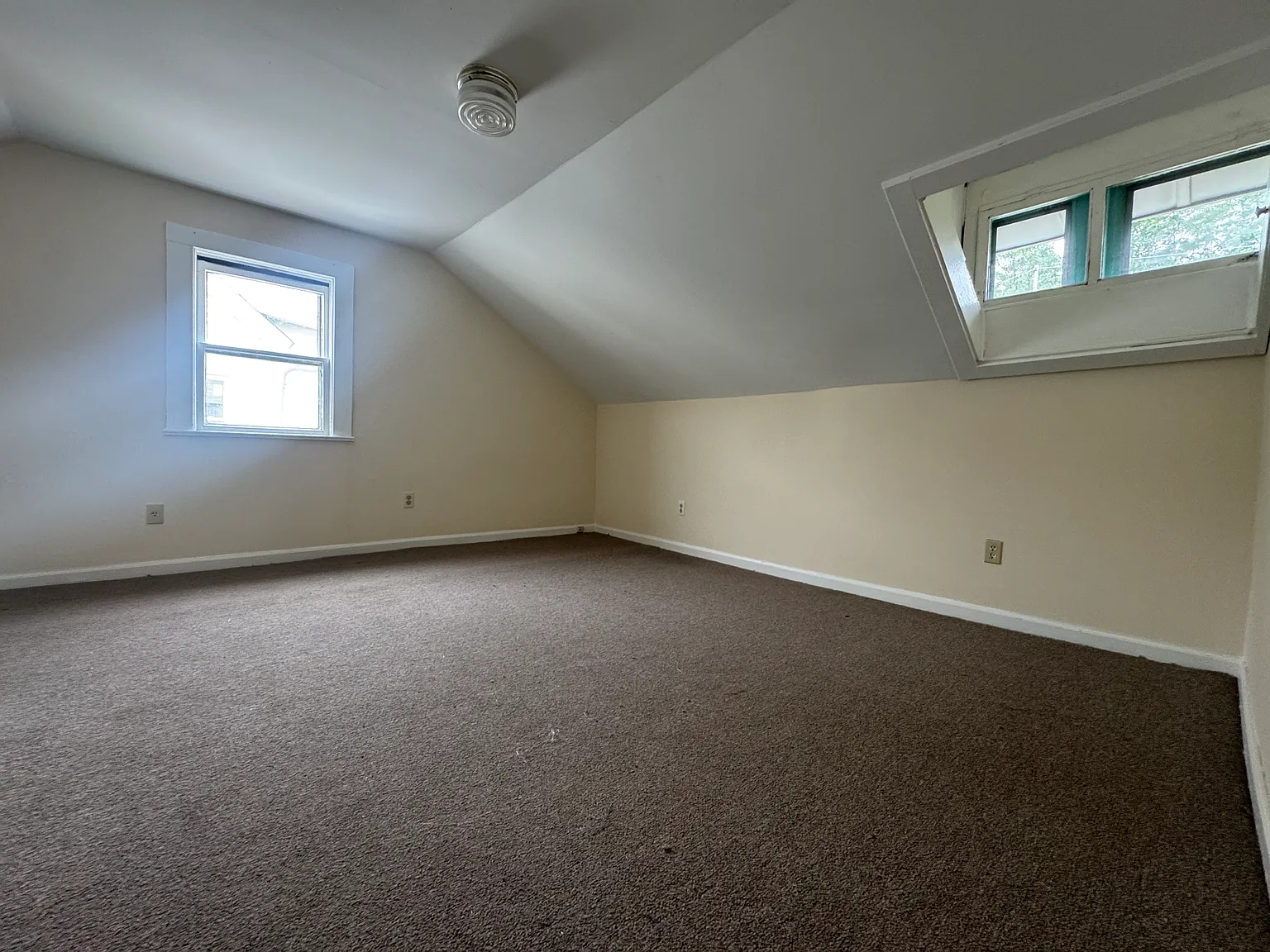3 bed, $2,700 — Photo 3