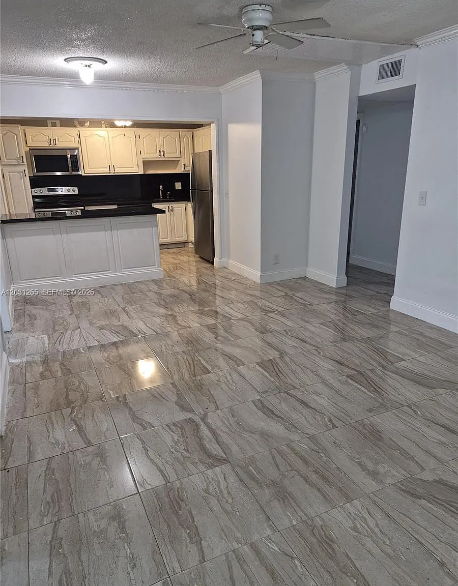 No 1 Palm-Aire Village Co — Photo 3