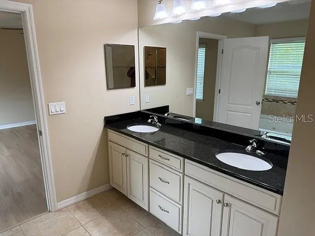8627 Corinthian Way — Photo 22