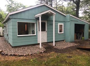1227 Oakland St, Traverse City, MI 49686