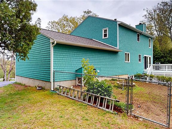 3rd image of 22 Ridgewood Dr