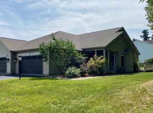 2 Secretariat Ln, Saratoga Springs, NY 12866