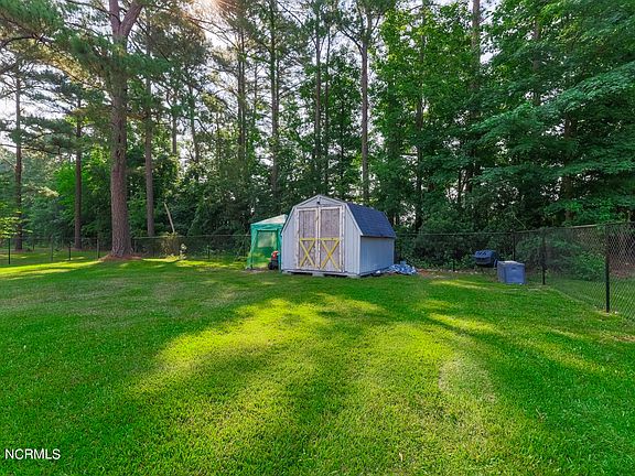 5th image of 238 Dogwood Drive