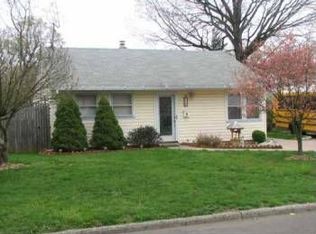 28 Cresant Rd, Edison, NJ 08817