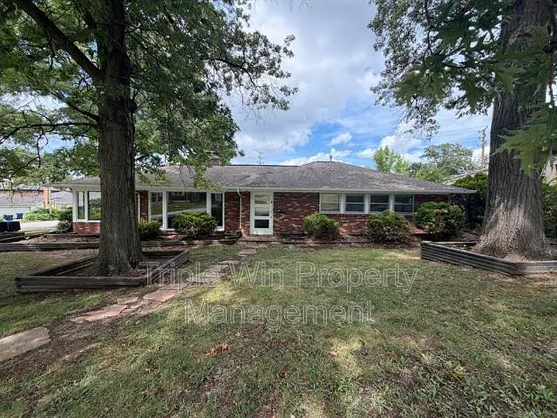 8423 Korea Dr