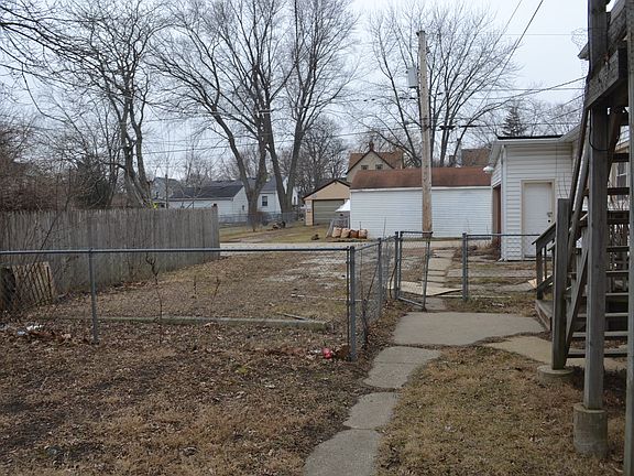 5th image of 2618 Edina Blvd